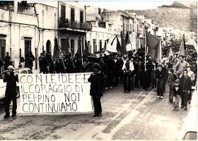 Demonstrace na pohřbu Peppina Impastata 10. května 1978