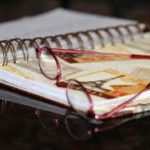 učebnice a brýle