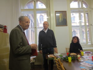 Miloš Jakeš s Pavlem Degťarem a Martou Semelovou v září 2017